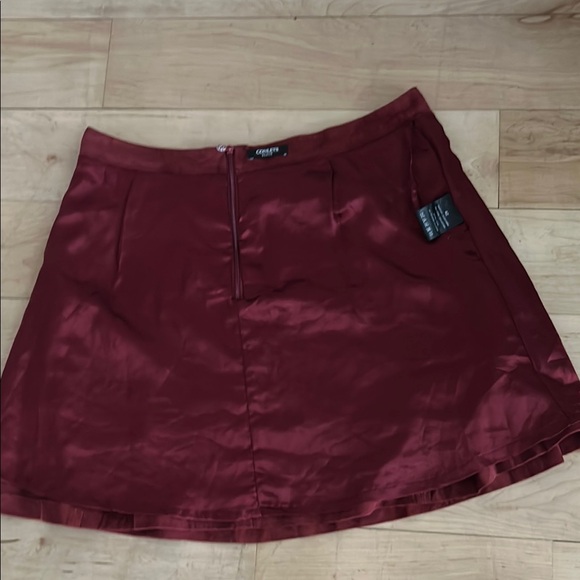 Red Mini A-Line Skirt for Cocktail - Picture 3 of 8